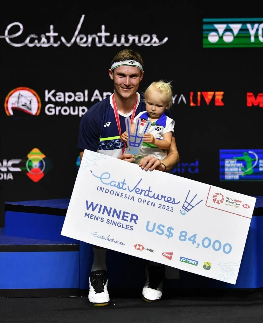 泰国队逆转印尼队，安赛龙关键制胜