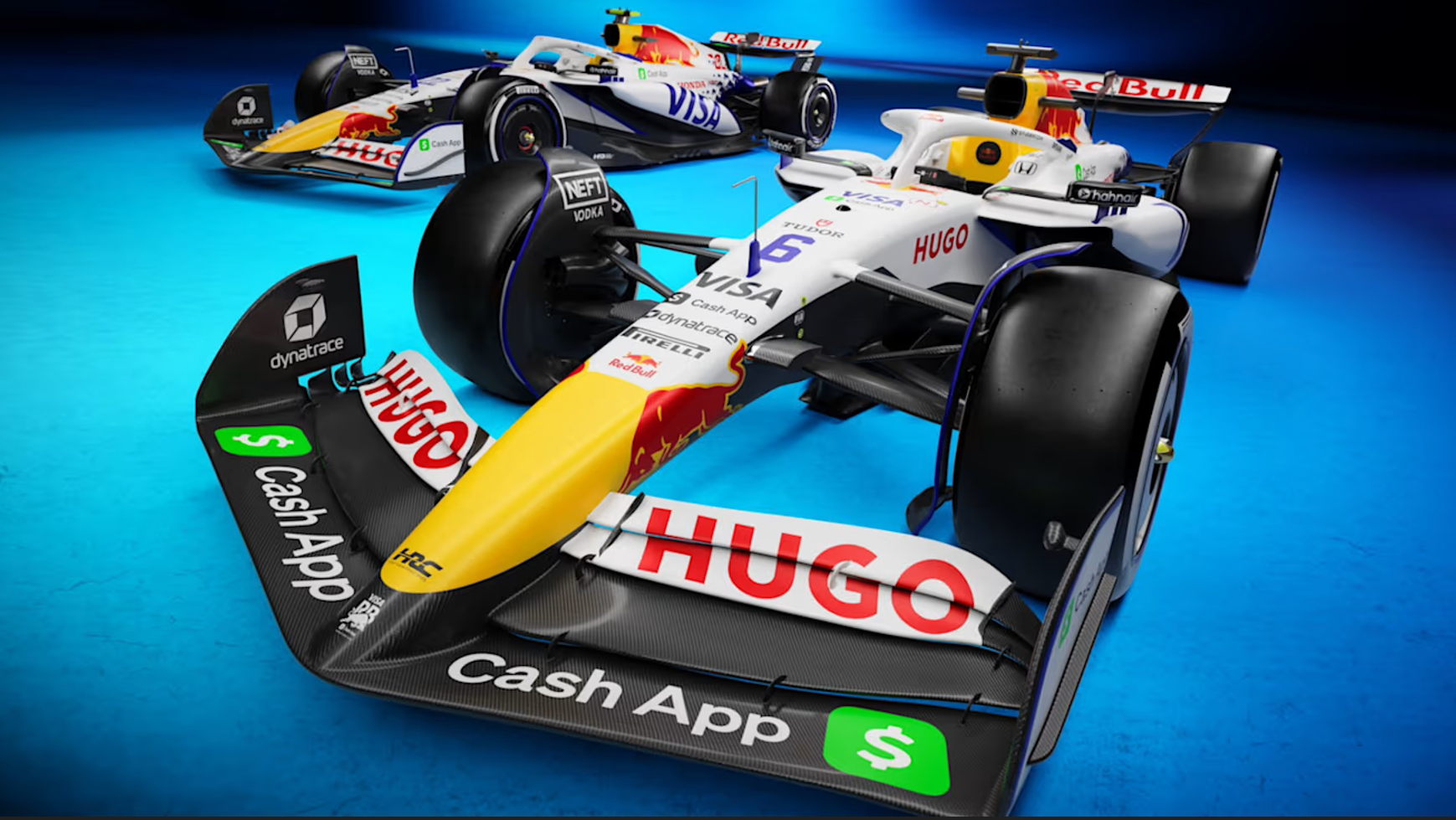 红牛车队险胜索伯车队，塞恩斯关键制胜