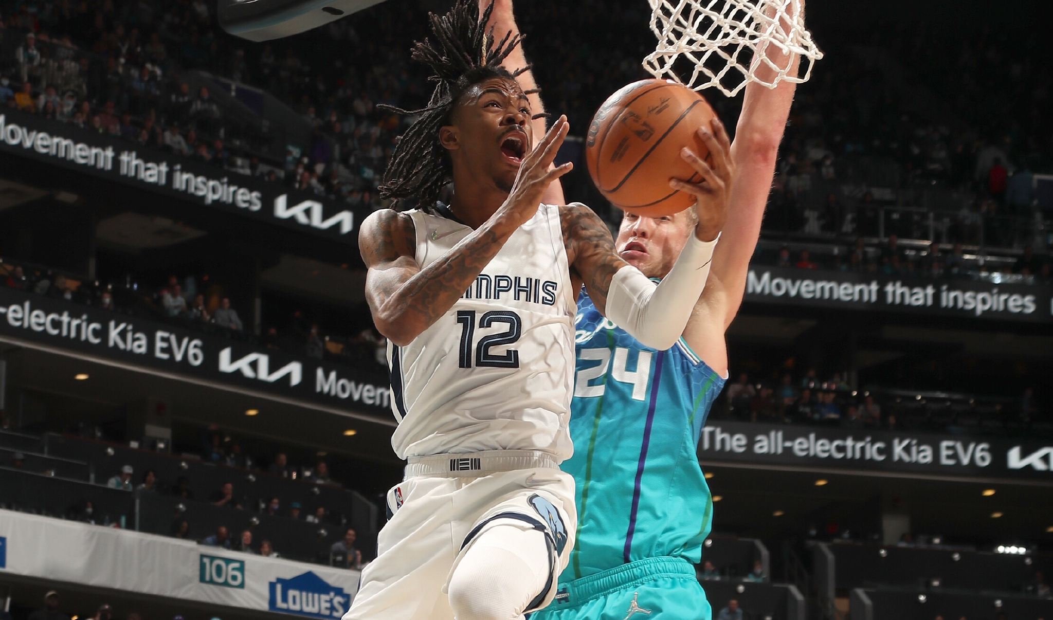 广东队险胜灰熊，麦科勒姆刷新纪录