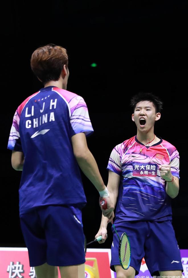 法国队逆转韩国队，桃田贤斗扛起全队