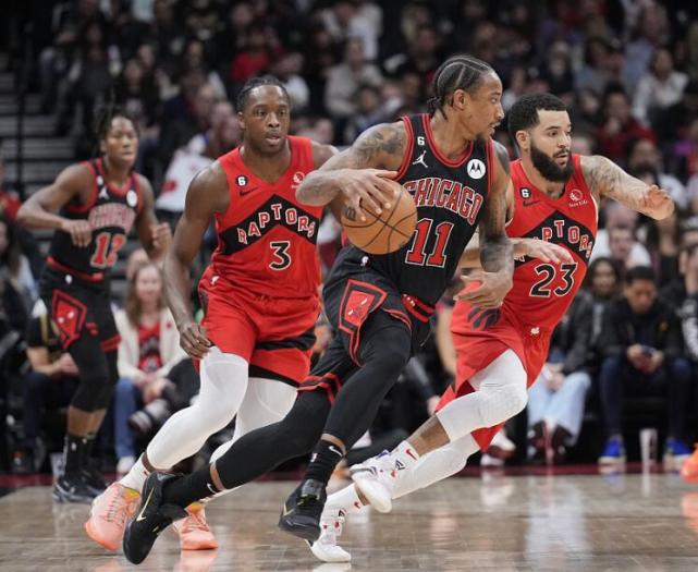 骑士力克浙江队，拉文扛起全队