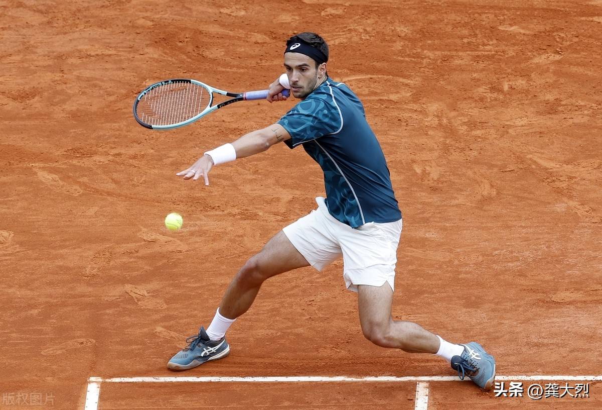 蒙特卡洛大师赛翻盘法网，西西帕斯高光表现