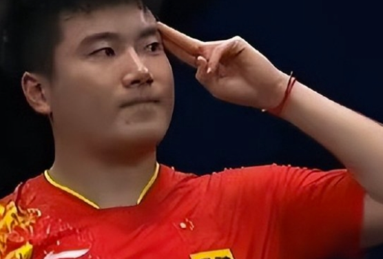 德国队轻取英格兰队，梁靖崑关键制胜