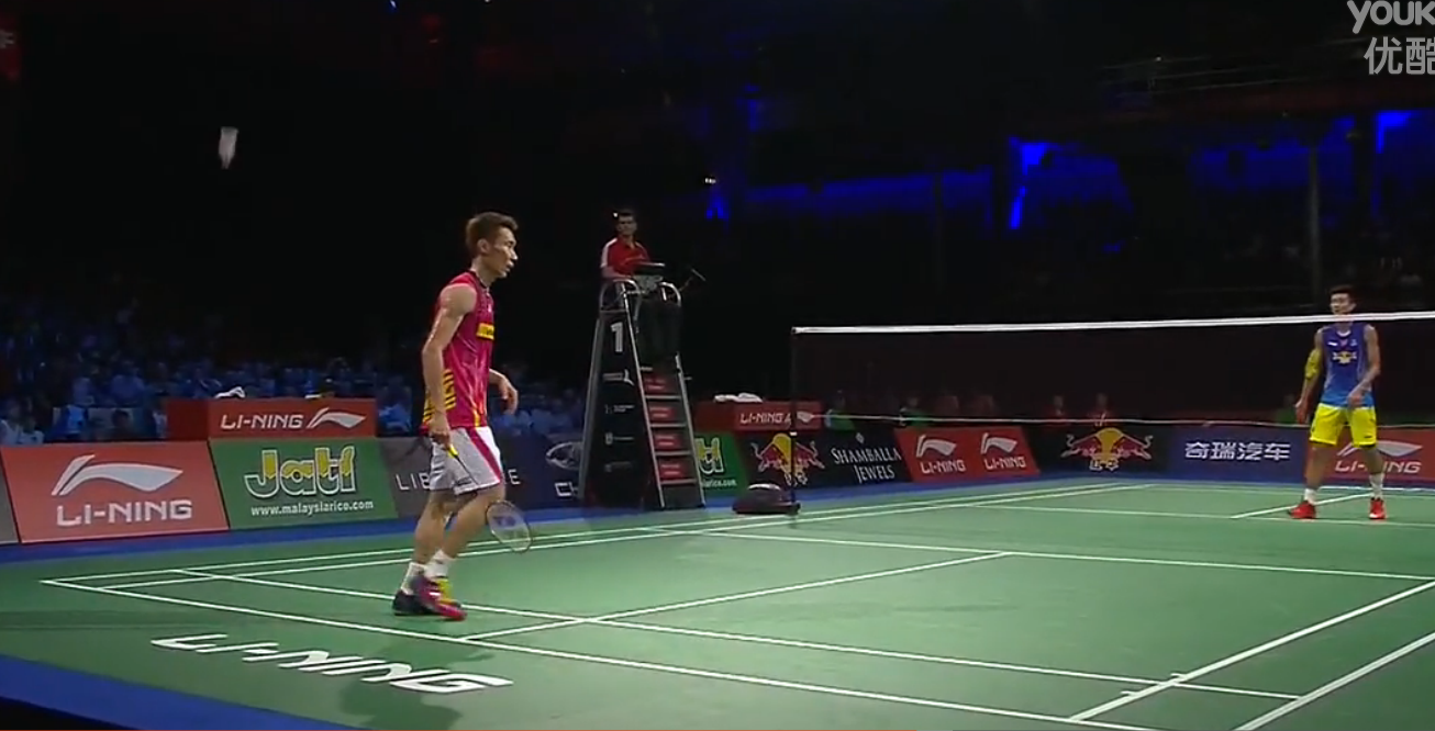 英格兰羽毛球队险胜丹麦羽毛球队，李宗伟惊艳世界