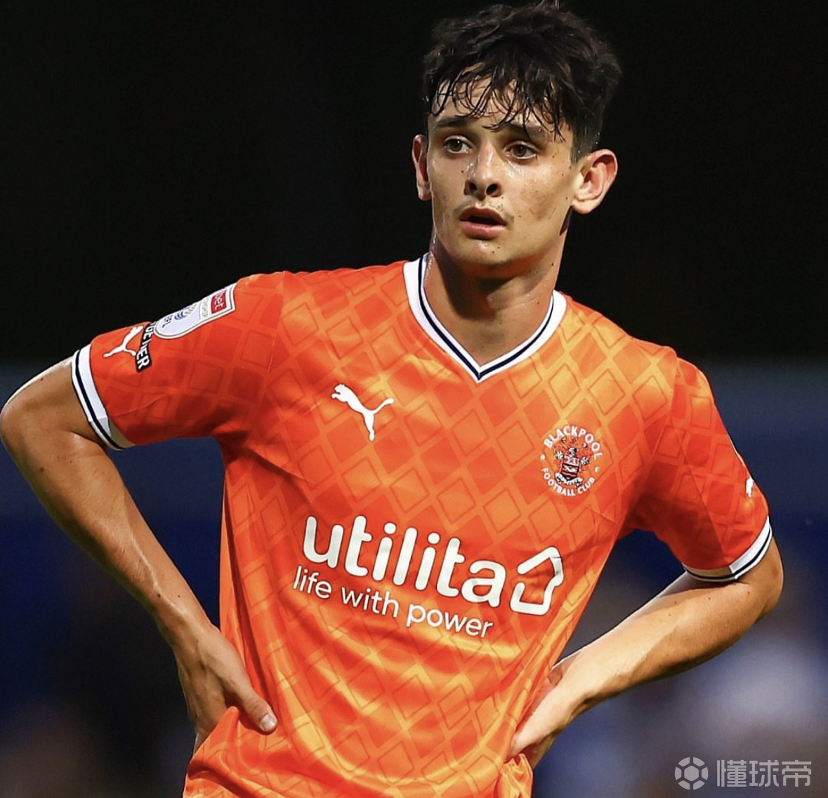 阿森纳天才球员独揽球，助力国家队闯入决赛