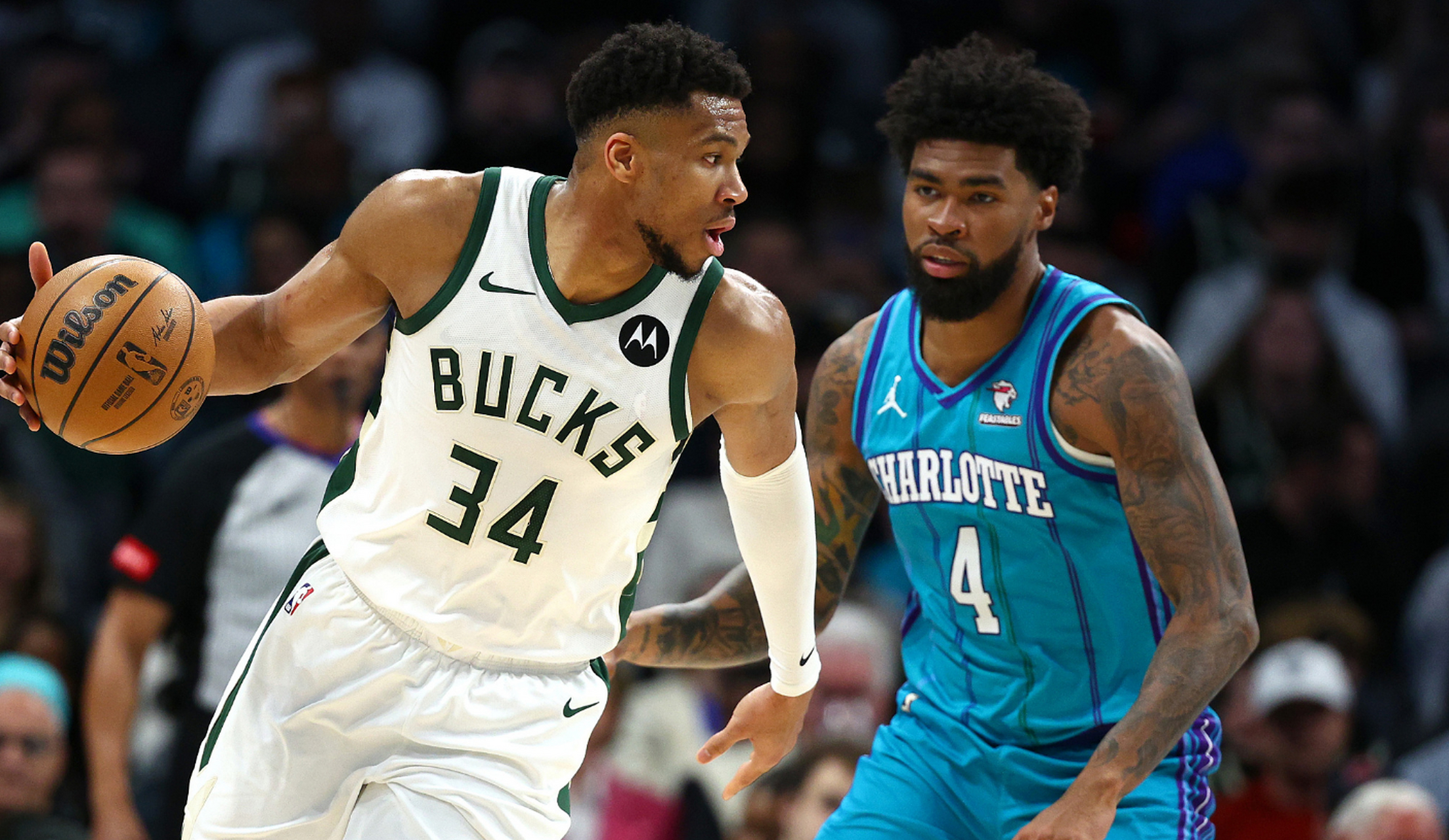 雄鹿今日比赛开打，字母哥备战