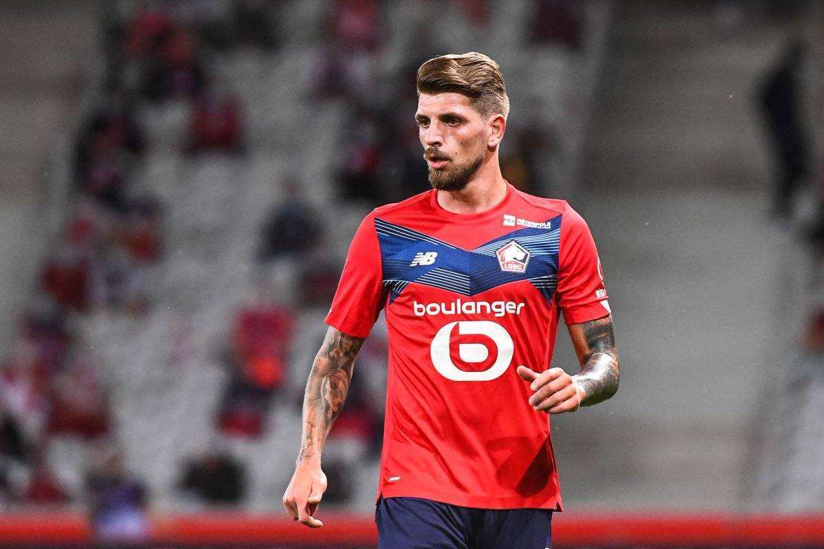 里尔客场大胜，领跑优势扩大再次