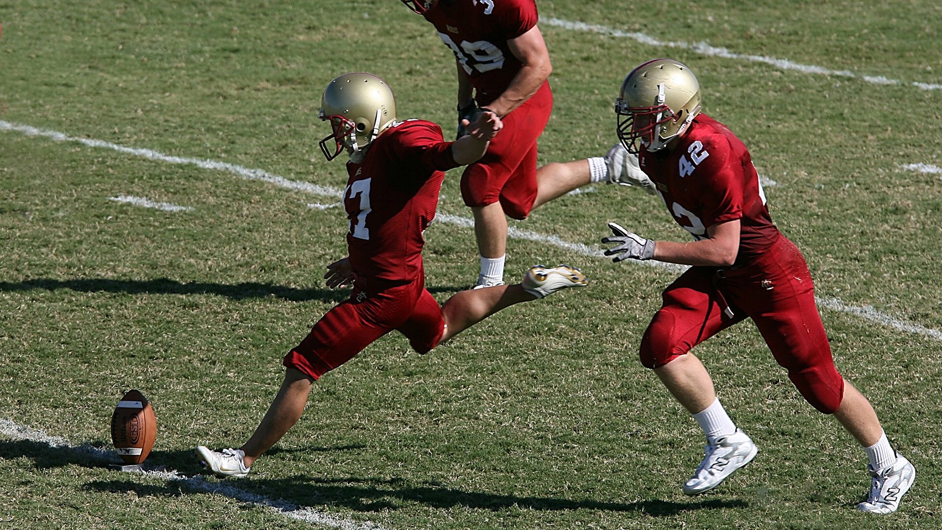 赛道与球场，F1年度争冠焦点战与开拓者全面压制奇才的双重奏