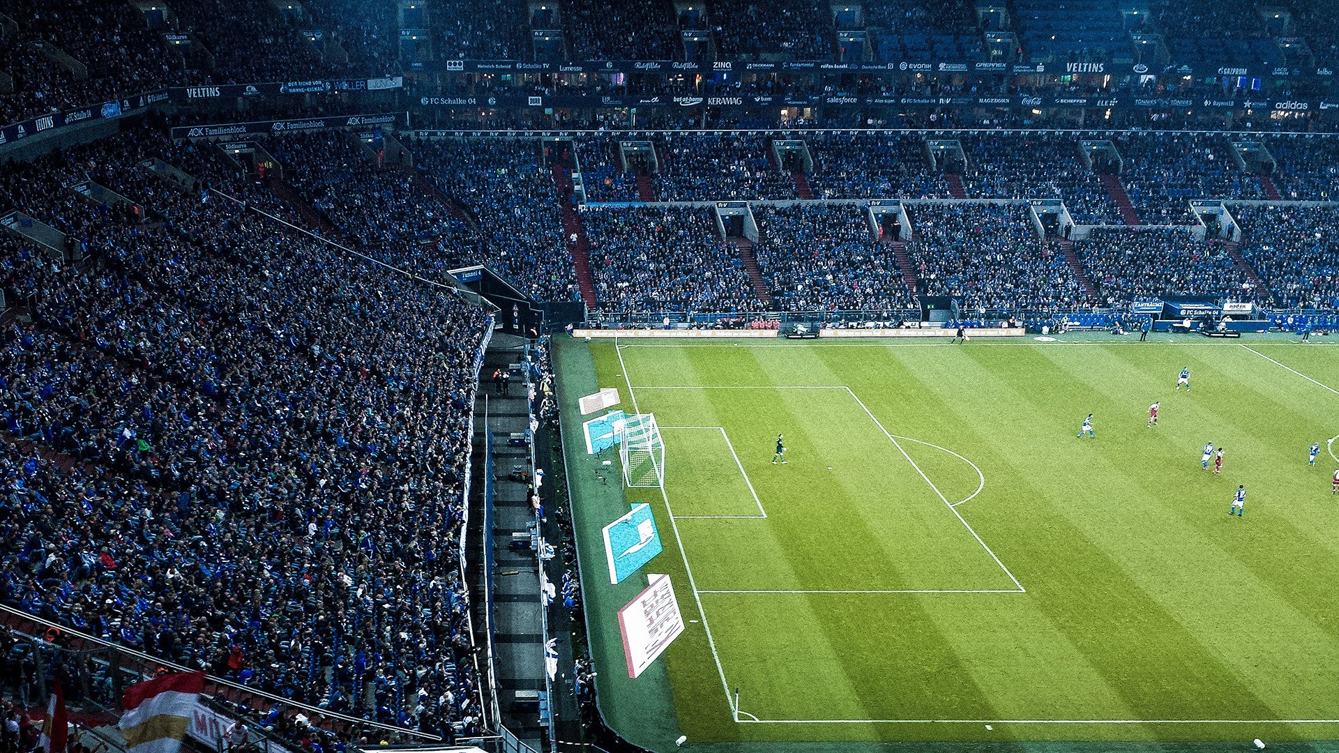 赛道终局的秒针博弈，拉塞尔关键制胜，迈凯伦绝杀索伯车队