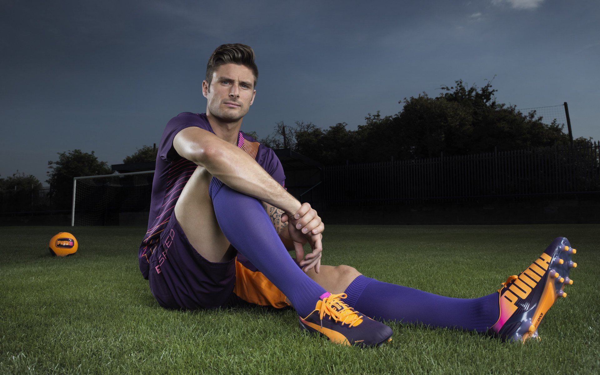 双线叙事，波兰一波带走英格兰的启示，与罗德里在欧冠决赛的接管哲学